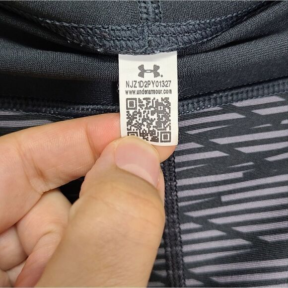 Under Armour Women's Compression Capri Black Size XS EXCELLENT CONDITION - Picture 3 of 4